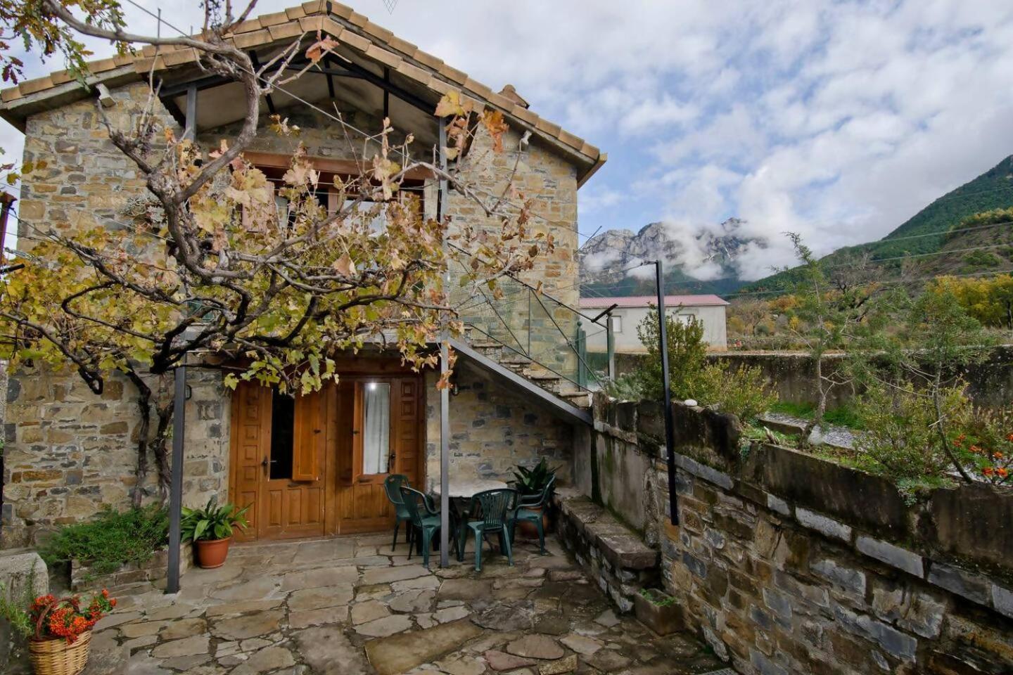 El Cajigar Ordesa Ainsa Casa Rural لاسبونا المظهر الخارجي الصورة